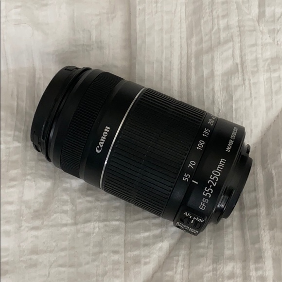 Canon 55-250 mm lens - Picture 1 of 3